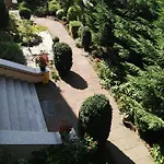 Hotel Carolinenhof 3*
