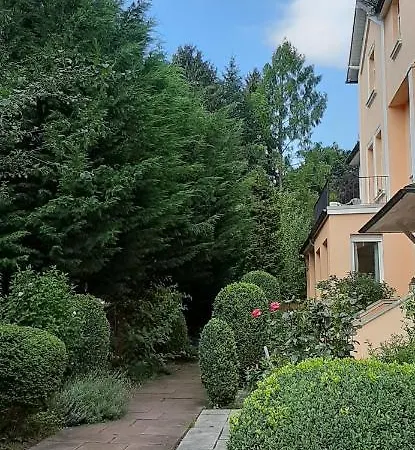 Carolinenhof 호텔 바트피르몬트