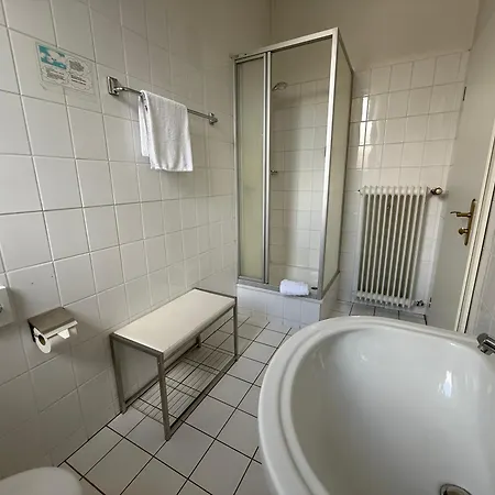 호텔 Carolinenhof 3*