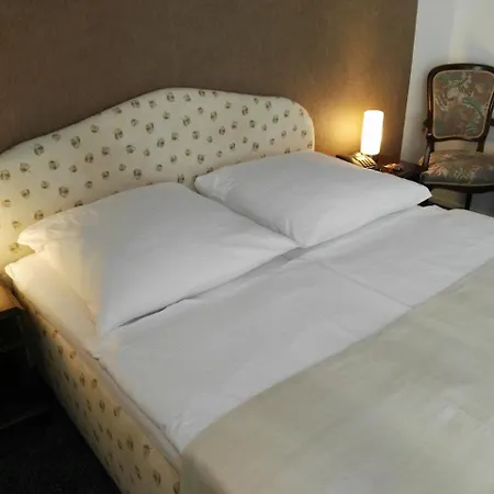 Carolinenhof Hotel