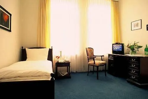 Carolinenhof 3* Бад-Пирмонт
