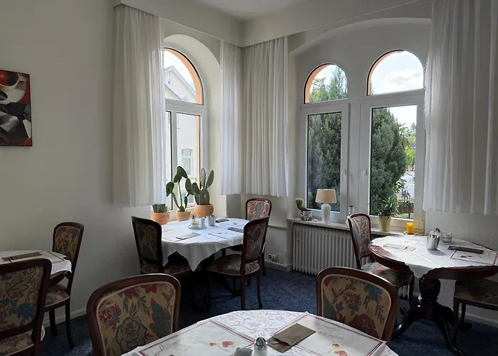 Hotel Carolinenhof 3*