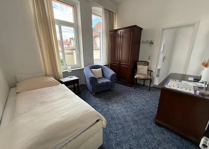 Отель Carolinenhof 3*